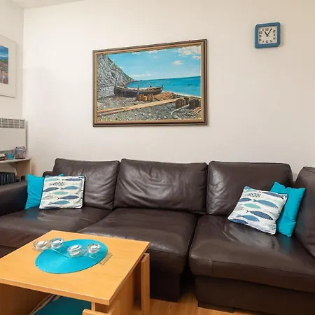 Semesterbostad Vue - 3 Floor Private House By The Sea