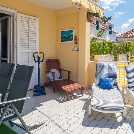 Vue - 3 Floor Private House By The Sea Ferienhaus Split