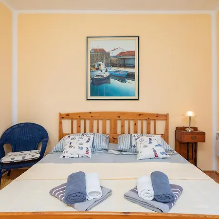 Semesterbostad Vue - 3 Floor Private House By The Sea *