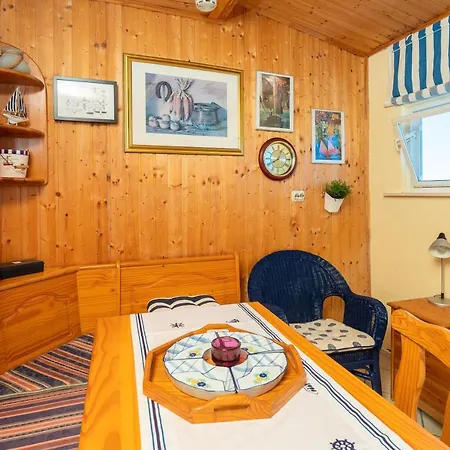 Vue - 3 Floor Private House By The Sea