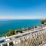 Vue - 3 Floor Private House By The Sea 펜션 스플리트