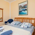 Vue - 3 Floor Private House By The Sea 펜션 *