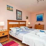 Vue - 3 Floor Private House By The Sea 펜션