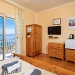 Vue - 3 Floor Private House By The Sea 펜션