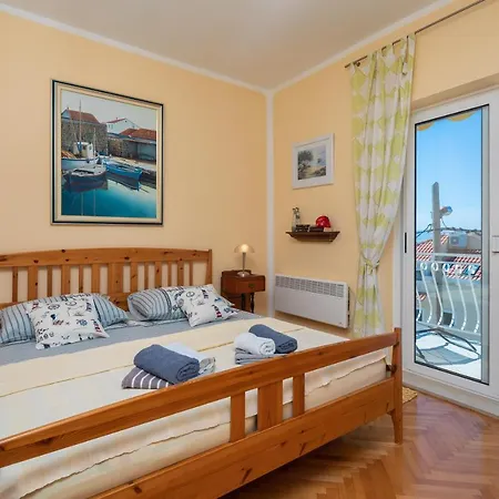 Vue - 3 Floor Private House By The Sea 스플리트