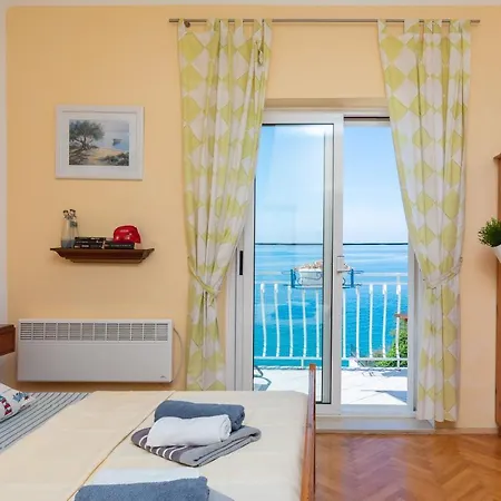 Vue - 3 Floor Private House By The Sea 스플리트