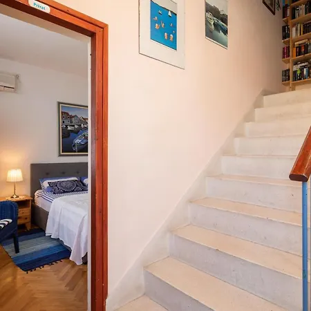 Vue - 3 Floor Private House By The Sea