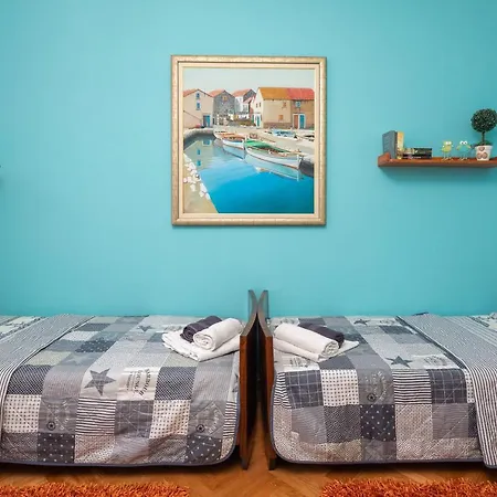 Vue - 3 Floor Private House By The Sea 스플리트