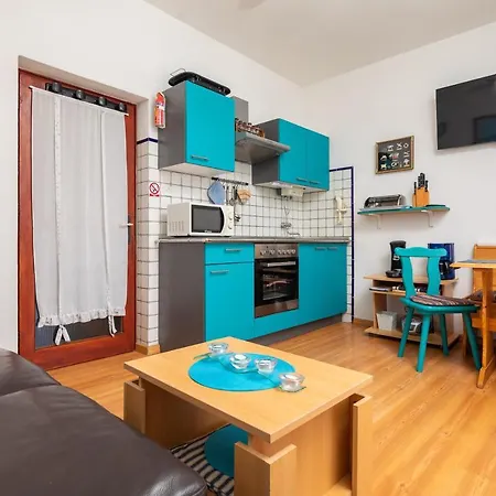 Vue - 3 Floor Private House By The Sea