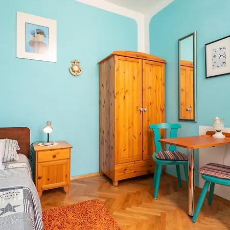 Vue - 3 Floor Private House By The Sea