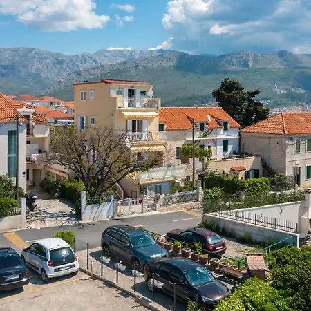 Nyaraló Vue - 3 Floor Private House By The Sea *